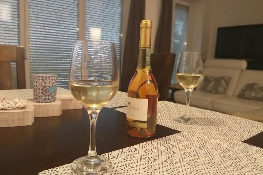 Toelgyerdo Apartman Veroce Экстерьер фото